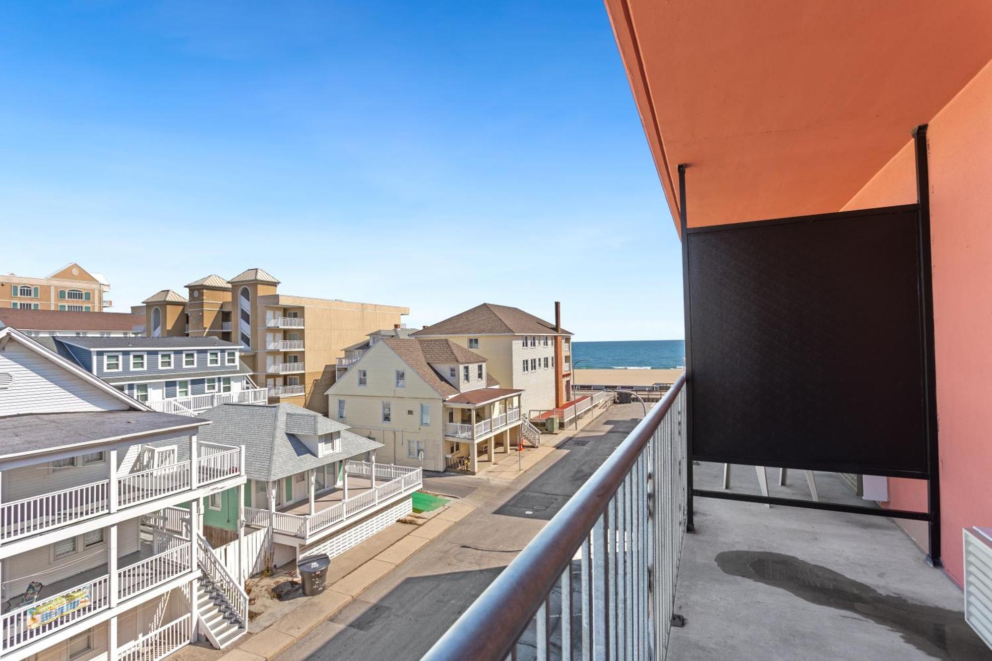 Americana Motor Inn On Boardwalk Ocean City Exterior photo